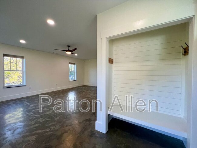 Photo - 21 Toxaway St