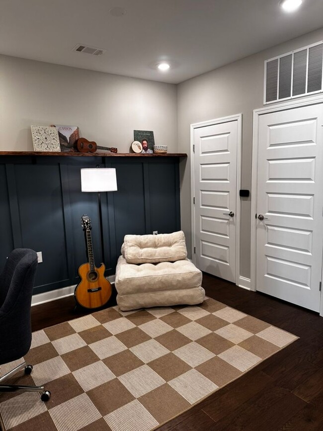 Photo - Shadow Green Neighborhood in Franklin