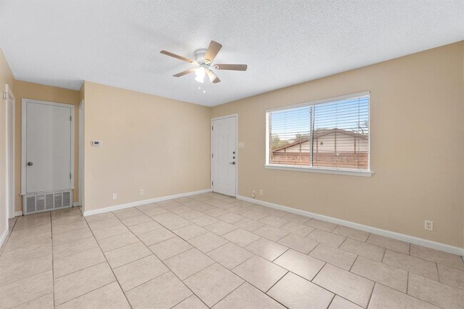 Photo - 3404 Willowrun Cove