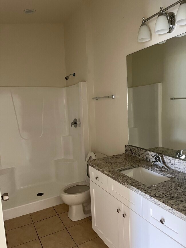 Photo - 350 Bell Blvd