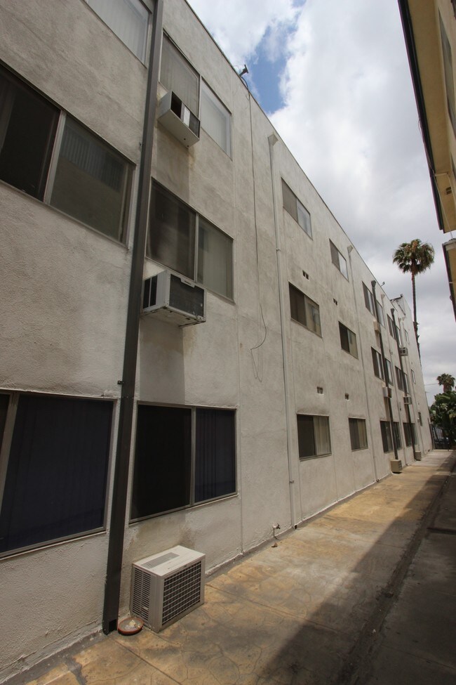 Photo - 1731 N Normandie Ave