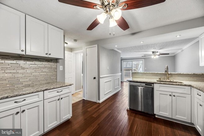 Photo - 1592 Lodge Pole Ct