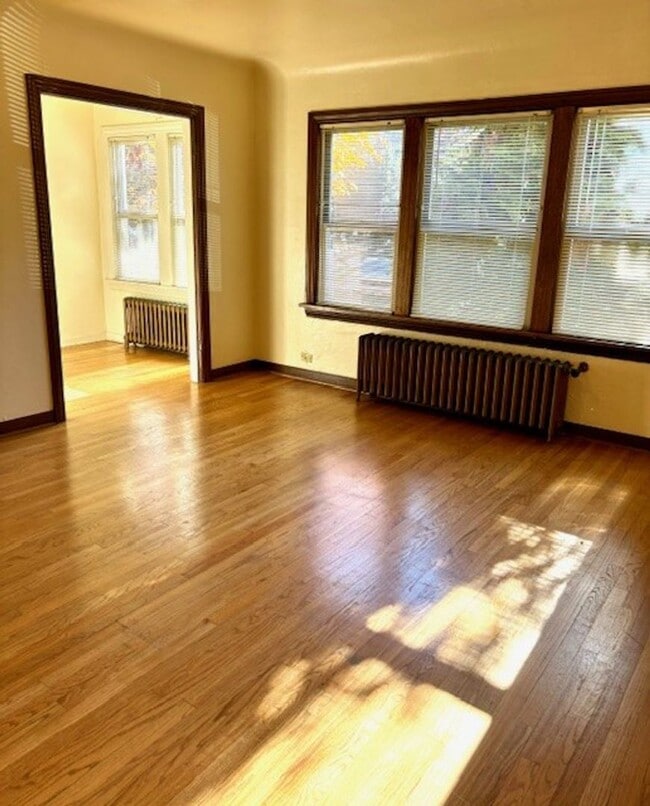 Photo - Catalina Apartments