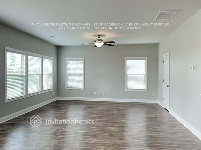 Photo - 636 Wood Point Way