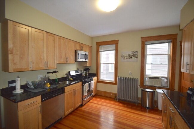 Photo - 29 Fairbanks St Unit 2