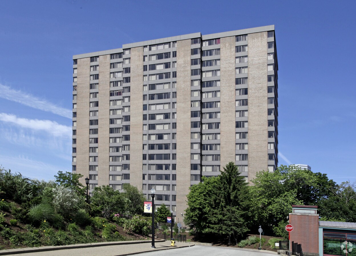 Photo - Brottier Hall