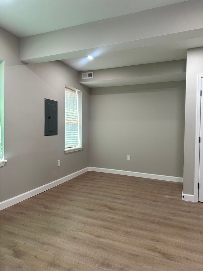 Photo - Single Family Apt Unit 1