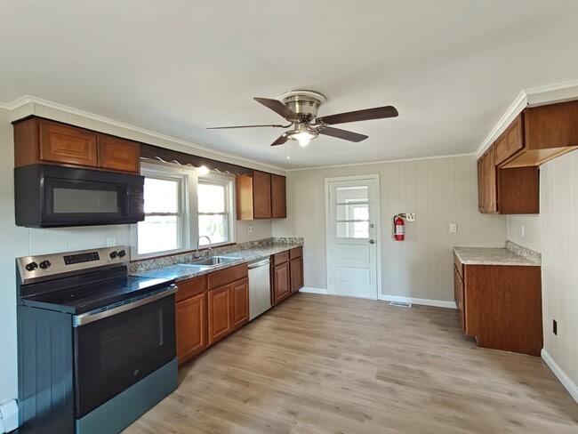 610 N Main St Unit A