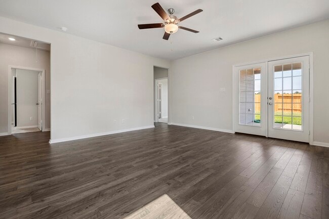 Photo - 15818 Berry Hl Dr