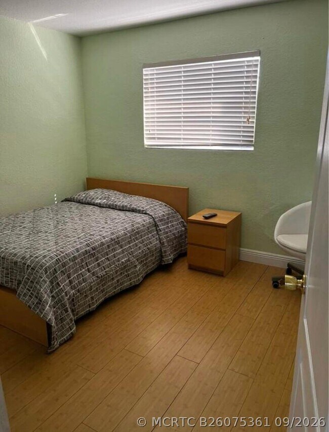 110 SE 2nd St Unit 303