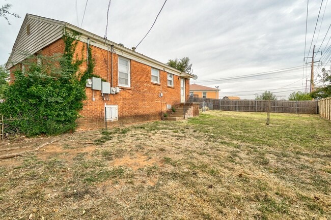 Photo - 2 Bed 1 Bath Duplex in MWC