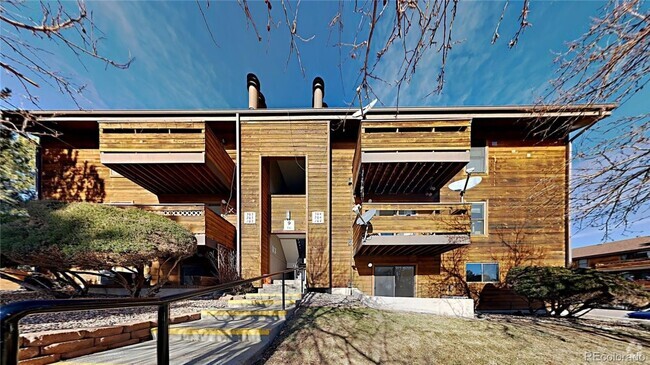 Building Photo - 2BR 2 Bed Condo in Green Mountain - Denver...