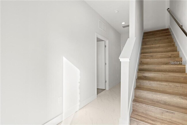 Photo - 4810 W McElroy Ave