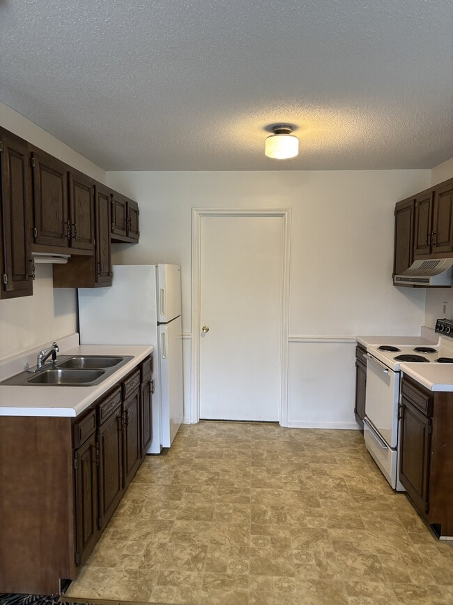 Photo - 408 W Harnett St