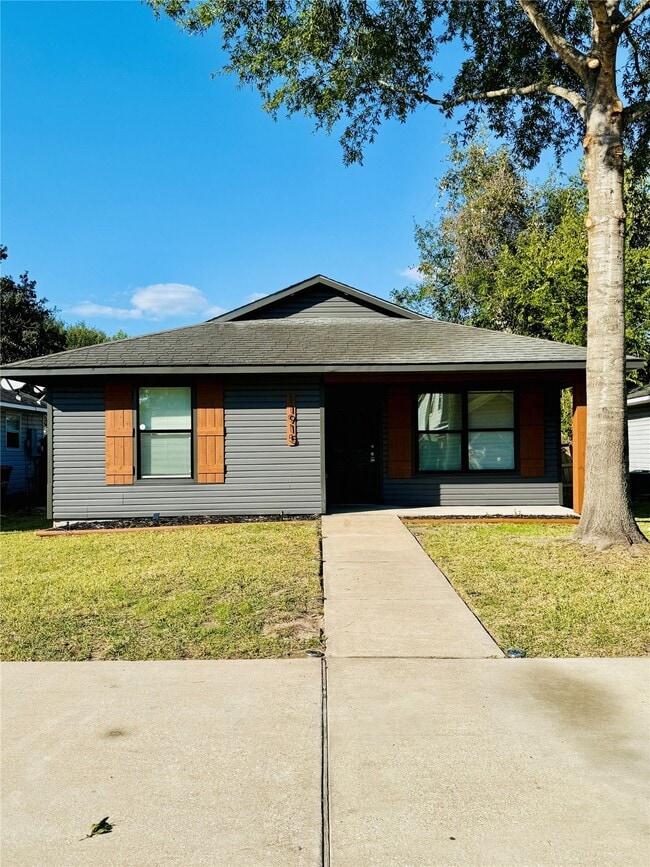 Photo - 11915 Greenmesa Dr