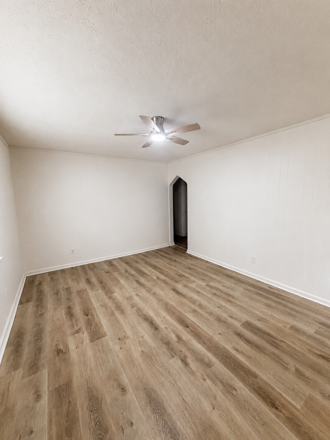 1134 Lincoln Ave