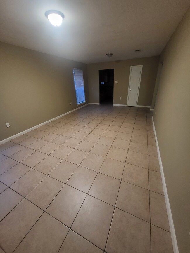 Photo - 10215 El Scott Ave