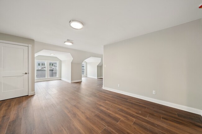 Photo - 68 E Philadelphia St