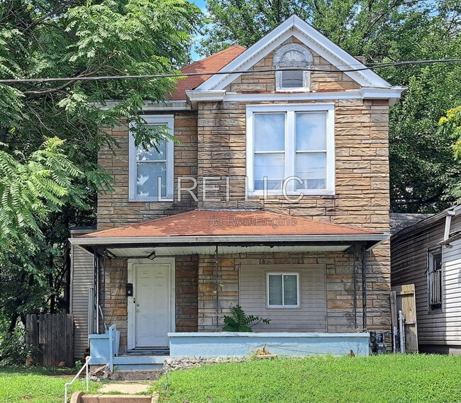 Building Photo - 1743 W Hill St Unit 2