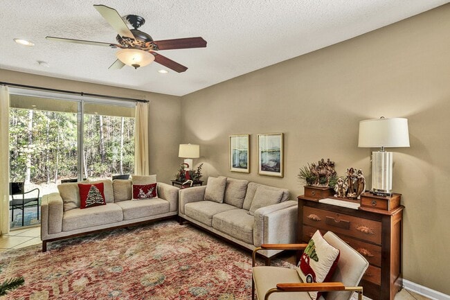Photo - Great 4 bedroom/ 3 bathroom home in St Johns Golf and Country club for rent!