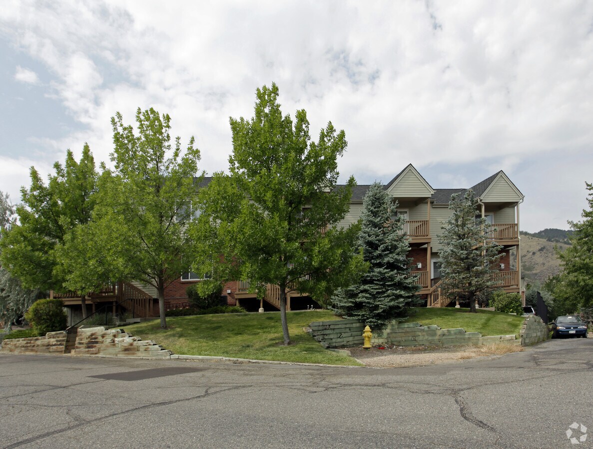 Photo - Golden Ridge Condominiums