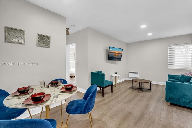 Photo - 10006 E Bay Harbor Dr Unit 11