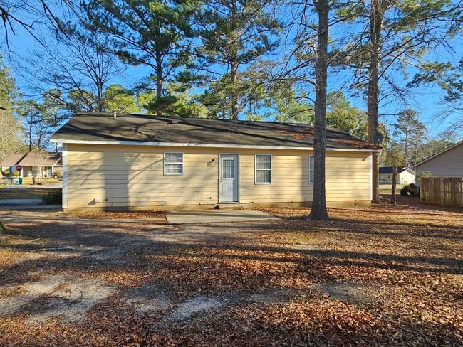 Photo - Home in Leesburg Available!