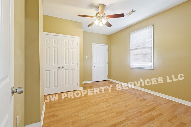 2522 N Tonti St Unit 2522 N. Tonti St