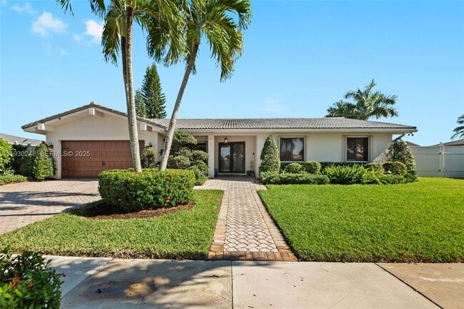 Photo - 410 Sailboat Cir