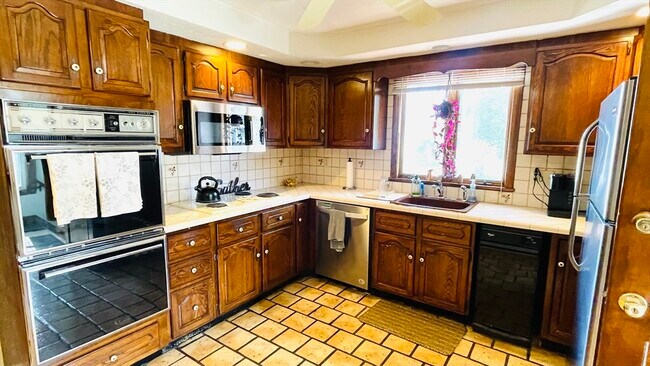 Photo - 60 Clarendon St Unit 2