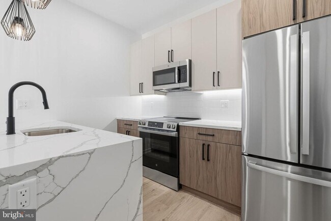 Photo - 203 S 13th St Unidad 3A