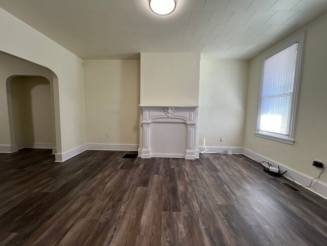Photo - Updated 2BR Townhome with office & parking spot!