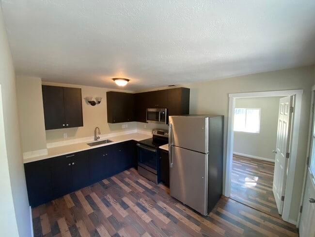 Kitchen - 2002 E 15th Ave