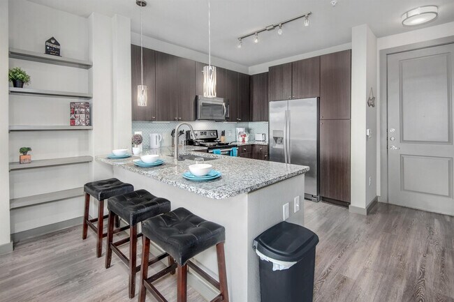 Photo - 1628-1898-1898 Wyndale St Unit ID1359158P