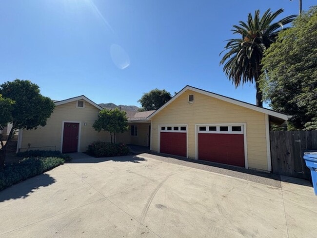 Building Photo - 1861 McCollum-San Luis Obispo