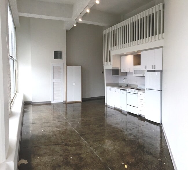 Photo - 51 Brookline Ave Apartments Unit 2