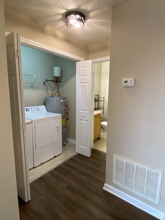 2-102 Creek Side Dr Unit 2