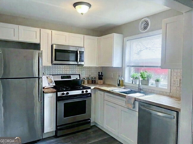 Photo - 3730 Clovis Ct NW