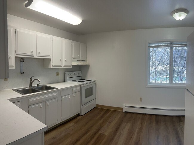 Photo - 537 E 24th Ave Unidad 3