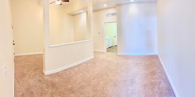 Photo - 107 Trescott Ln