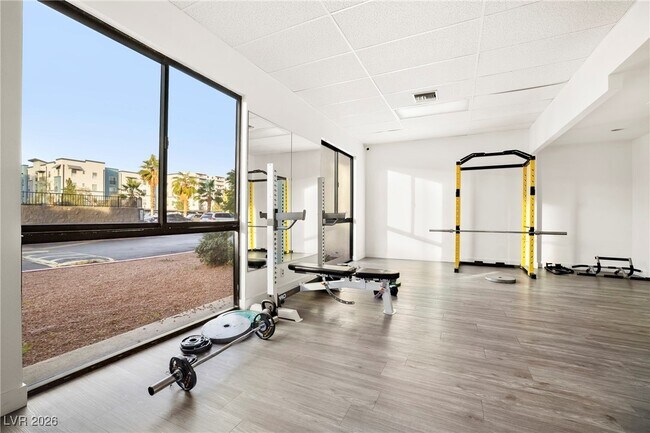 Building Photo - 3930 University Center Dr Unit 409