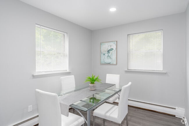 2BR, 1BA