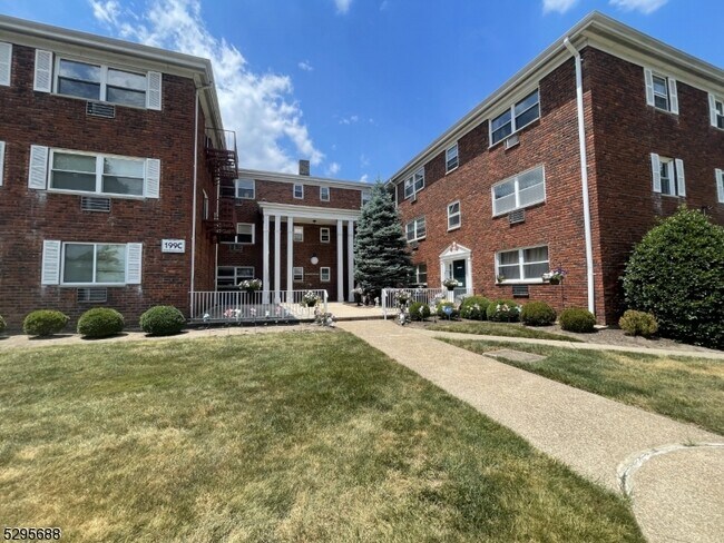 Photo - 1001 Parsippany Blvd Apartamento
