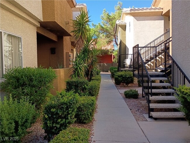 Building Photo - 8400 W Charleston Blvd Unit 129 Rental