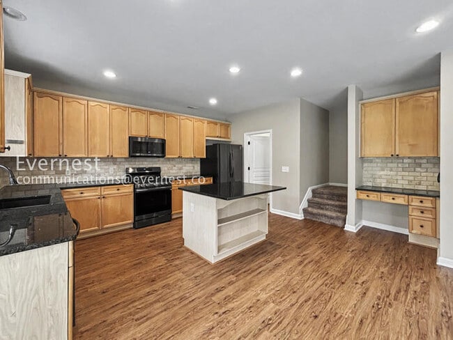 Photo - 1034 Middlebrooke Dr