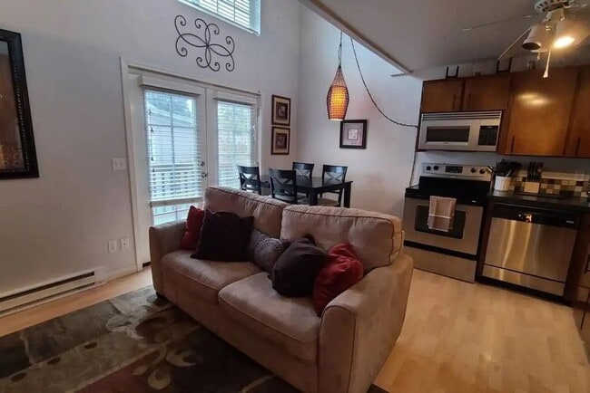 Photo - Centrally Located Townhouse – Near to South Perry, Quick Drive to Gonzaga!