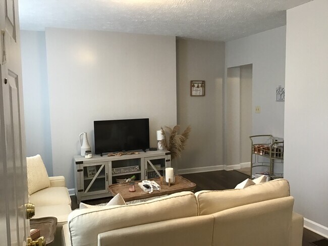 Photo - 208 N Kent St Unit 208 N. Kent St -  B