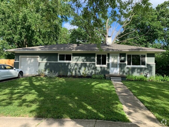 Building Photo - 1071 Westaire Way Rental