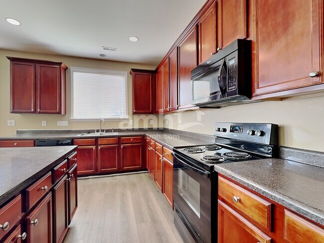 Photo - 2845 Roundleaf Ct