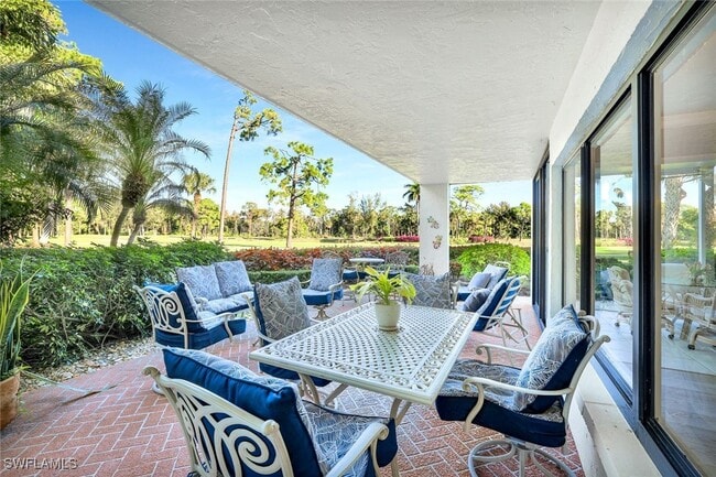 Building Photo - 1111 Wildwood Ln Unit 1111